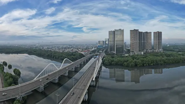 Pantai Indah Kapuk (PIK) 2 CONTENT 02