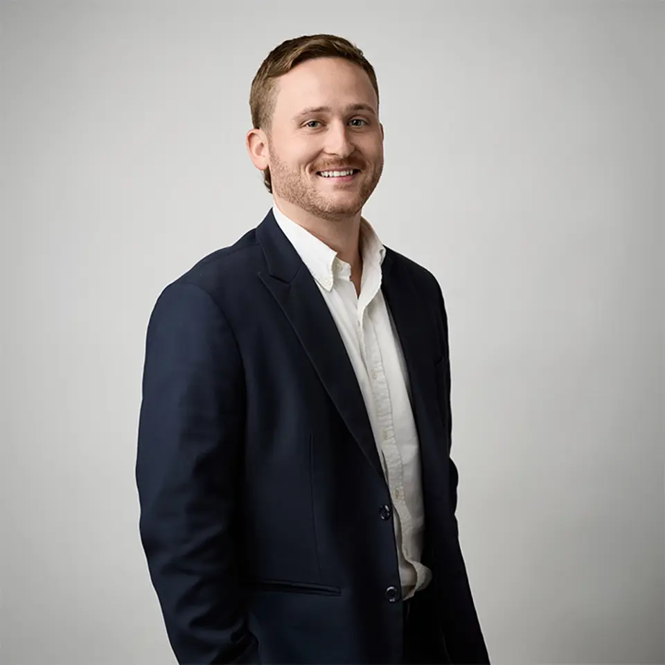 Declan Hauser Urbis Cv 700Px