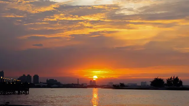Pantai Indah Kapuk (PIK) 2 CONTENT 01