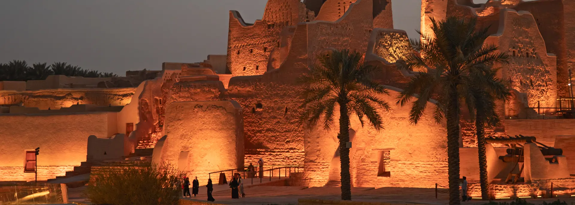 13 Cistri Diriyah Gate Adobestock 588116569 HEADER