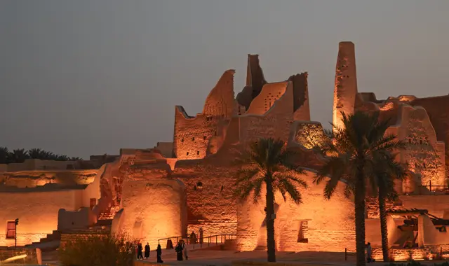 13 Cistri Diriyah Gate Adobestock 588116569 HEADER